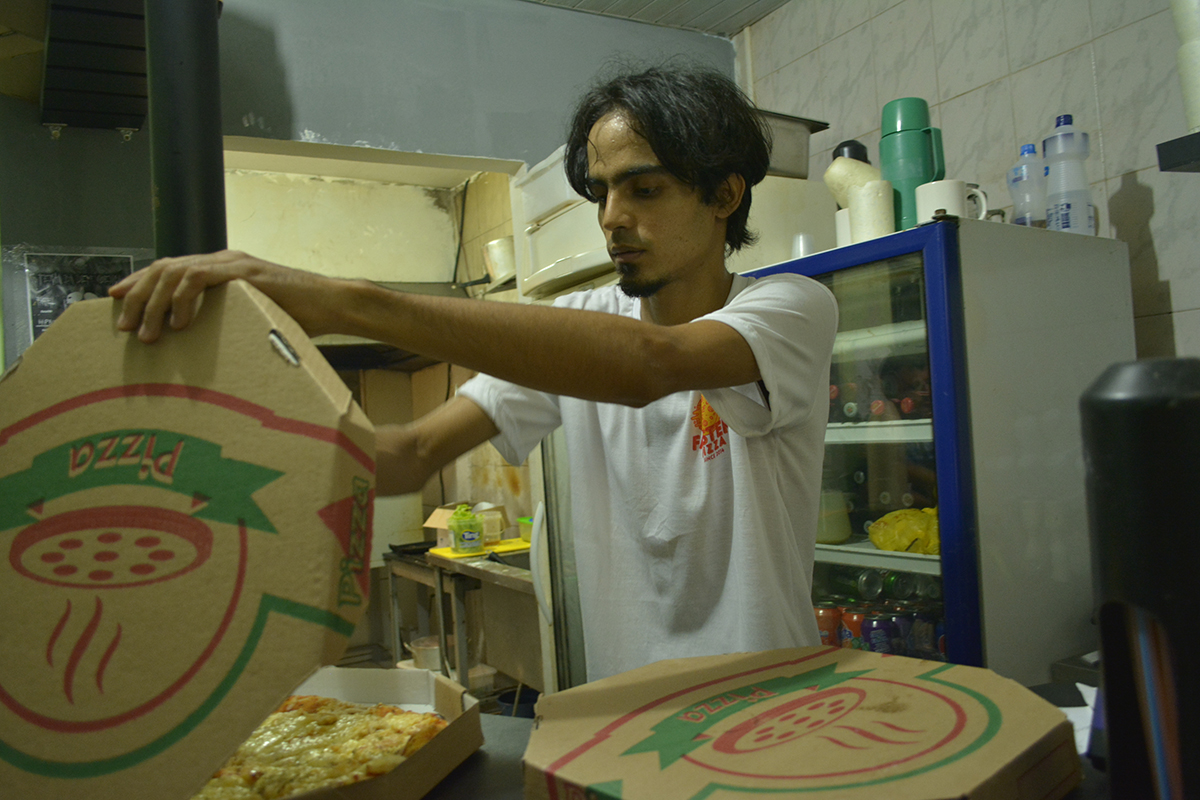 Conheça a pizzaria mais underground da cidade