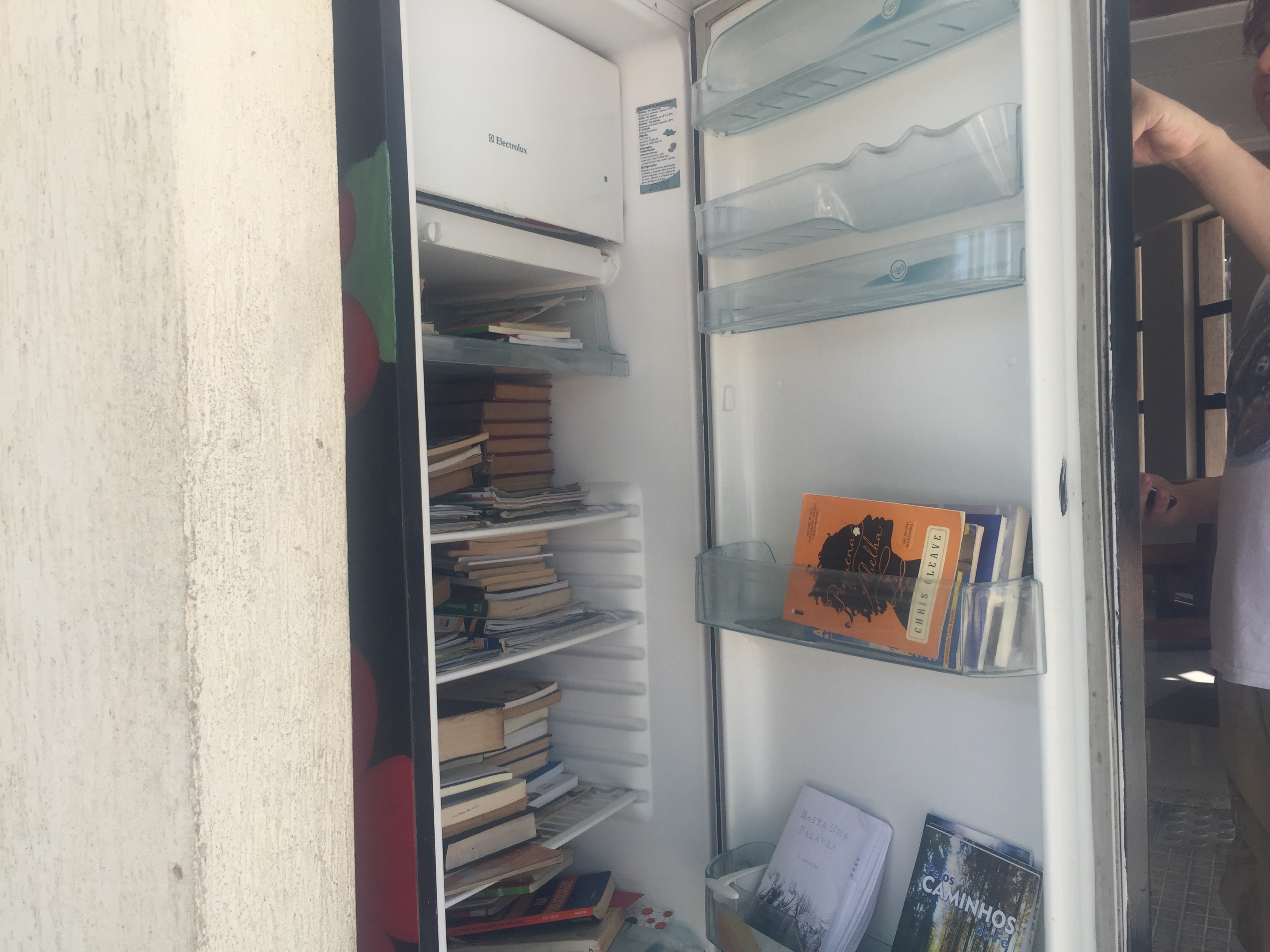 Uma geladeira literária para os natalenses