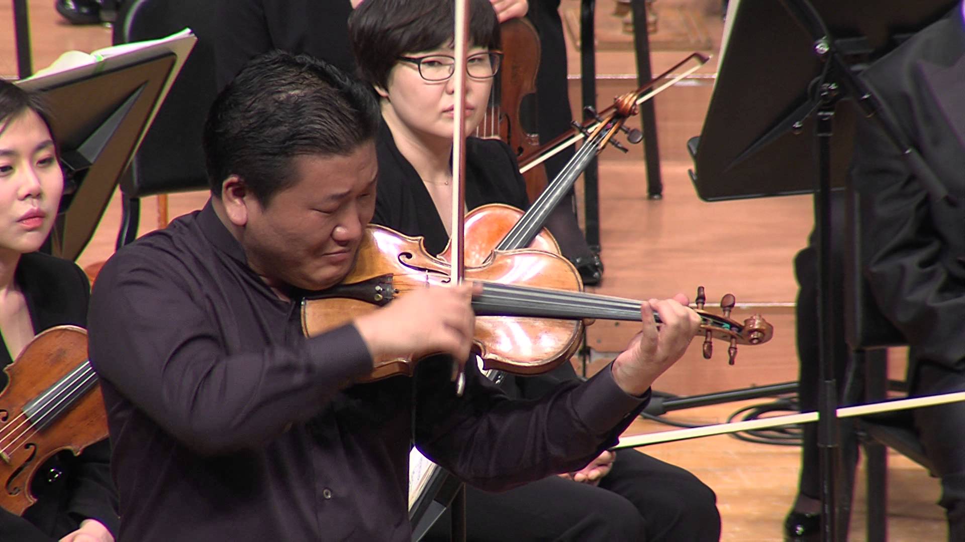 Violinista coreano se apresenta com Orquestra Sinfônica nesta quarta