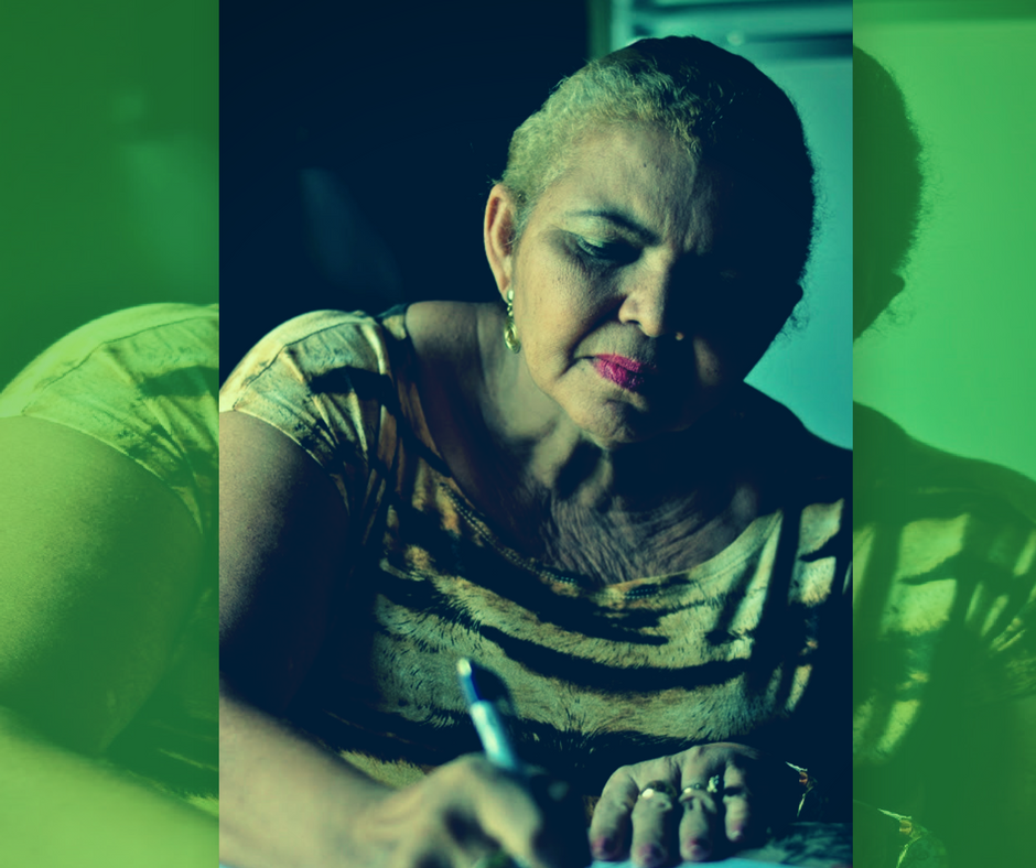 Pesquisadora analisa diários de cuidadores de idoso de Currais Novos para discutir a velhice no Brasil