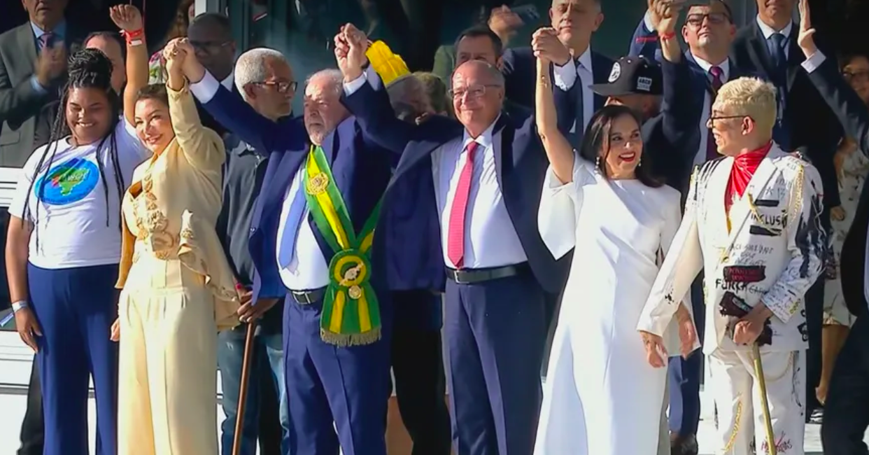 Potiguar entrega a faixa presidencial para o presidente Lula
