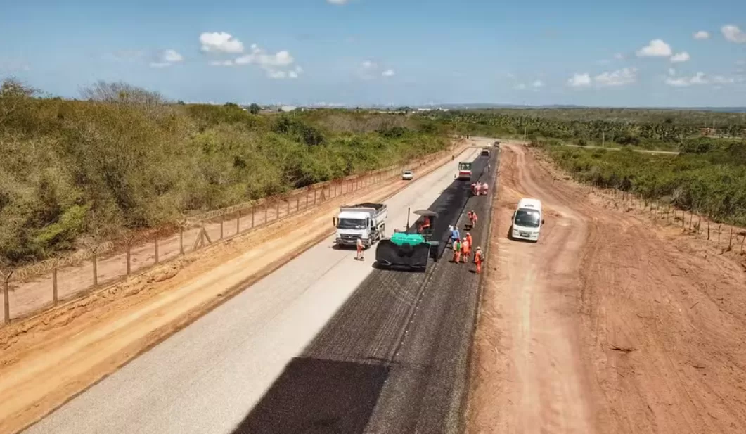 Qual a estrada administrada pelo RN mais longa?
