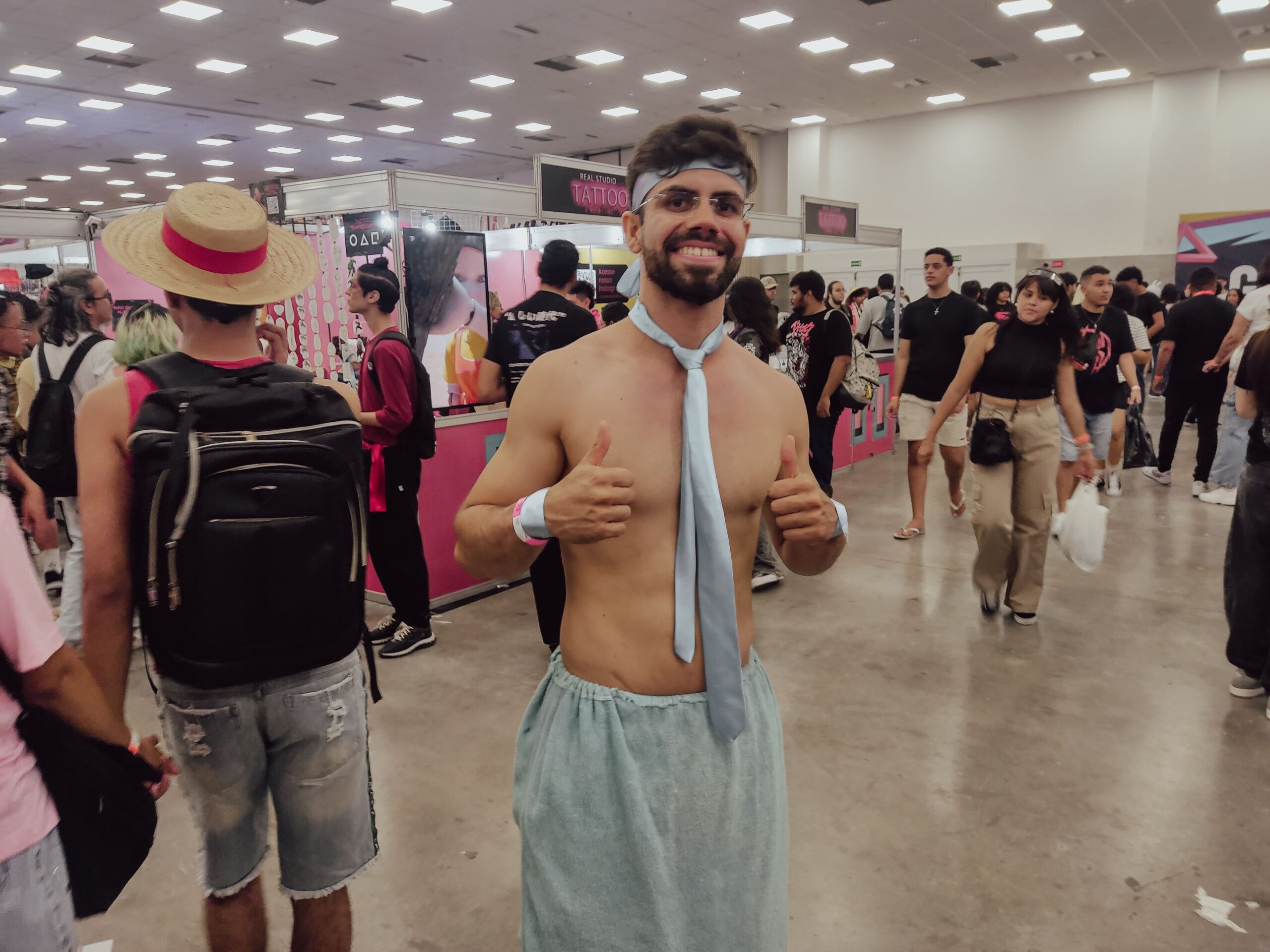 Kelton André: o boy da toalha azul do seu reels